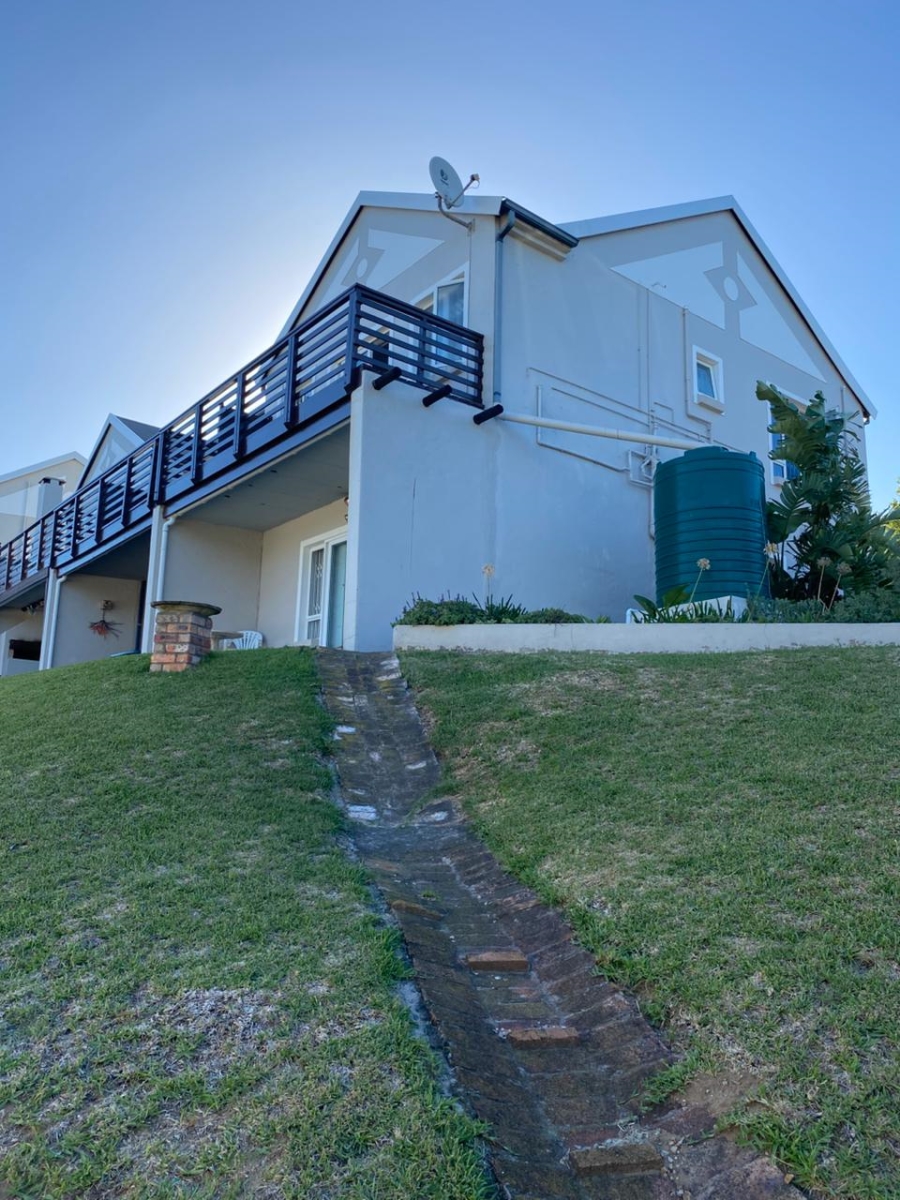 3 Bedroom Property for Sale in Seafield Eastern Cape